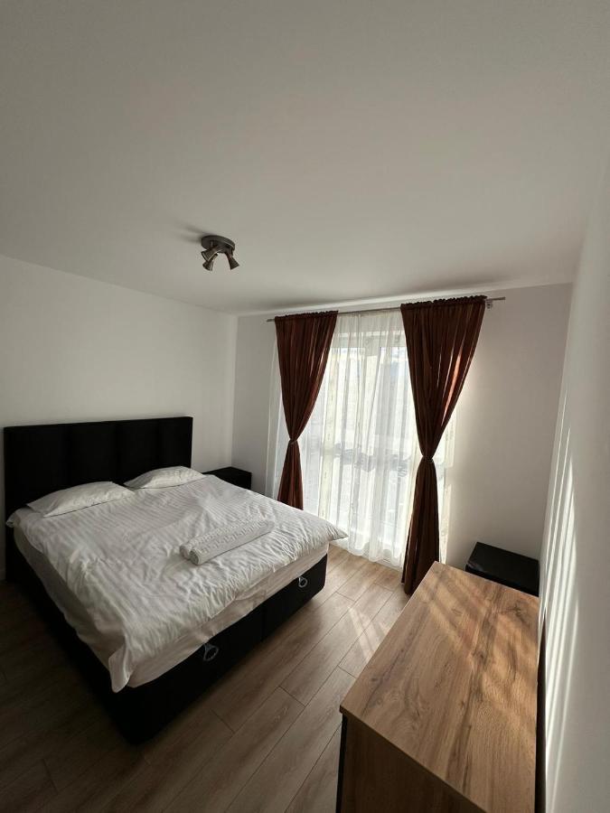 M&I Dream Stay Брашов Екстериор снимка